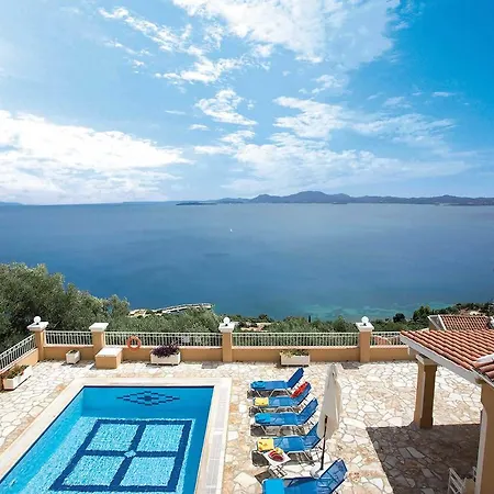 Elena Costa Villa *